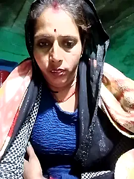 Snapshot of Arti13A chatting on January 10, 1:07 am Arti13A online show from January 10, 1:07 am