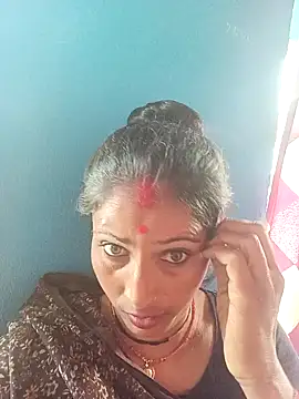 Snapshot of Arti13A chatting on February 6, 10:07 am Arti13A online show from February 6, 10:07 am