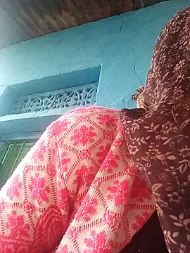 Snapshot of Arti13A chatting on February 7, 2:15 am Arti13A online show from February 7, 2:15 am