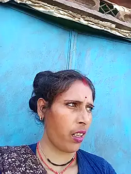 Snapshot of Arti13A chatting on February 10, 3:54 am Arti13A online show from February 10, 3:54 am