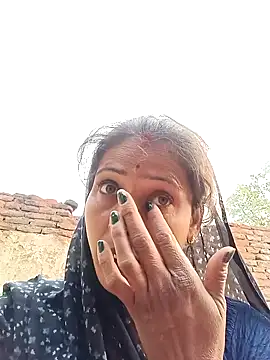 Snapshot of Arti13A chatting on February 19, 2:07 am Arti13A online show from February 19, 2:07 am