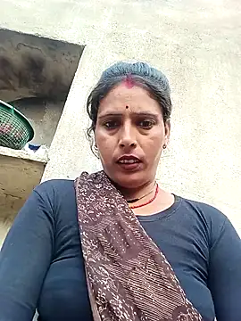 Snapshot of Arti13A chatting on February 20, 1:57 am Arti13A online show from February 20, 1:57 am