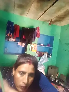 Snapshot of Arti13A chatting on February 24, 7:28 am Arti13A online show from February 24, 7:28 am