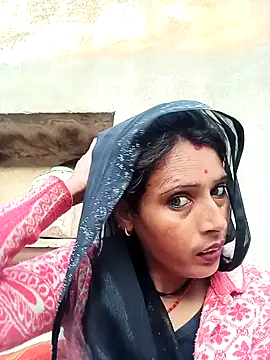 Snapshot of Arti13A chatting on February 26, 1:48 am Arti13A online show from February 26, 1:48 am