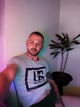 papichulo0099 online show from April 5, 3:15 am