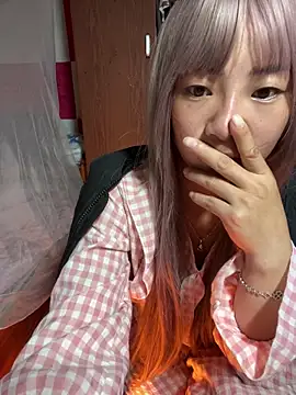 Snapshot of AAANINE22 chatting on October 4, 2:31 am AAANINE22 online show from October 4, 2:31 am