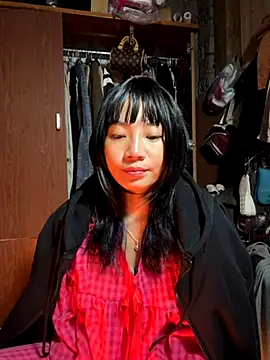 Snapshot of AAANINE22 chatting on October 19, 2:18 pm AAANINE22 online show from October 19, 2:18 pm