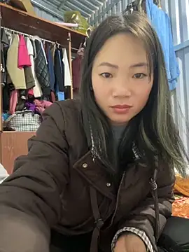 Snapshot of AAANINE22 chatting on November 15, 7:27 am AAANINE22 online show from November 15, 7:27 am