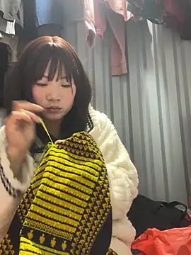 Snapshot of AAANINE22 chatting on December 1, 1:49 pm AAANINE22 online show from December 1, 1:49 pm