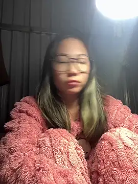 Snapshot of AAANINE22 chatting on December 22, 12:35 pm AAANINE22 online show from December 22, 12:35 pm