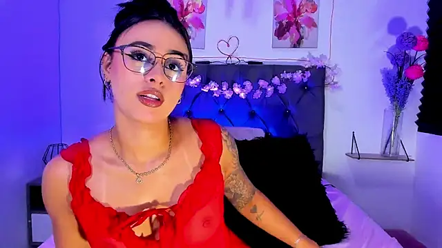 SagiraBelle online show from April 15, 5:42 pm