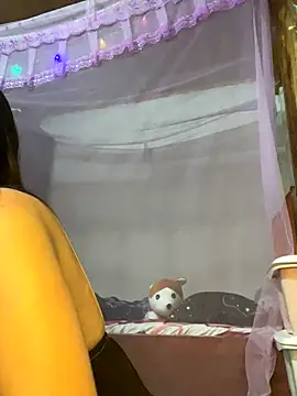 thaoyeuuu online show from September 11, 1:49 am