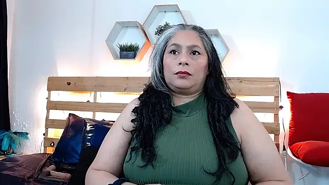 Snapshot of sheila_reeves2772 chatting on October 29, 3:58 pm sheila reeves2772 online show from October 29, 3:58 pm