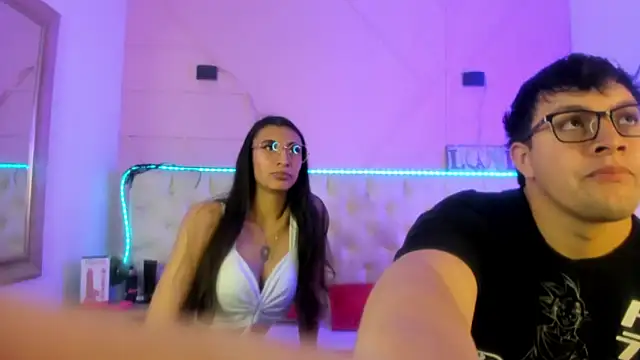 Ethan N Abby online show from February 21, 11:55 am