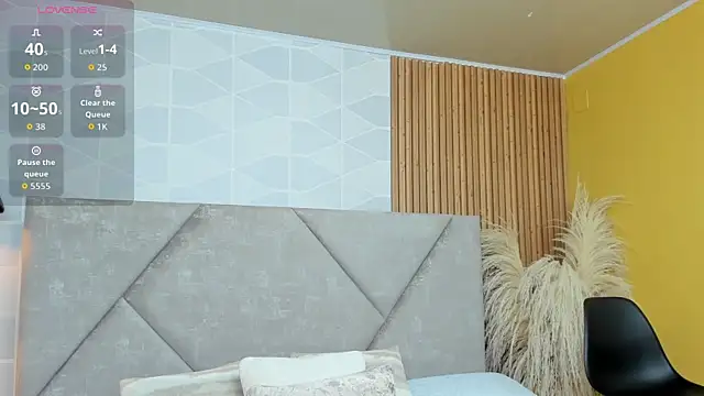 Snapshot of Brunnette_Sensation chatting on October 30, 6:30 pm Brunnette Sensation online show from October 30, 6:30 pm