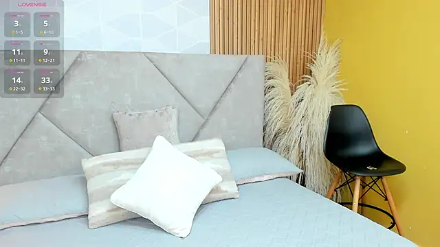 Snapshot of Brunnette_Sensation chatting on November 5, 6:30 pm Brunnette Sensation online show from November 5, 6:30 pm