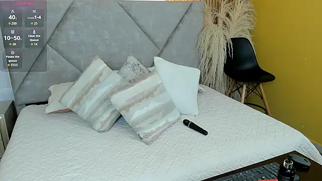 Snapshot of Brunnette_Sensation chatting on November 26, 6:20 pm Brunnette Sensation online show from November 26, 6:20 pm