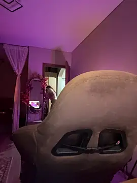 Mariiiiiway online show from October 27, 7:40 pm