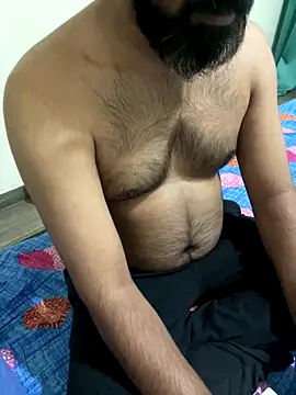 Snapshot of Horney_spidy chatting on December 17, 4:57 pm Horney spidy online show from December 17, 4:57 pm