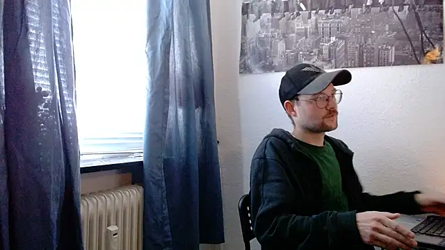 Snapshot of ChefDeLust chatting on October 19, 11:22 am ChefDeLust online show from October 19, 11:22 am