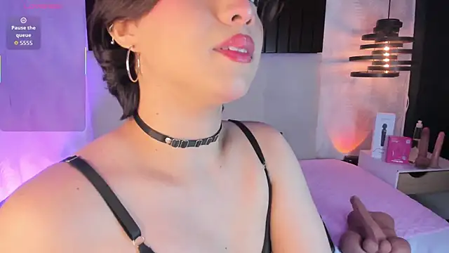 Creamy Angelo online show from February 25, 12:59 pm