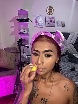 Snapshot of Dirty_isabella18 chatting on May 29, 5:33 pm Dirty isabella18 online show from May 29, 5:33 pm