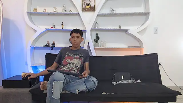 BEAUTY BOYS1 online show from November 14, 7:18 am