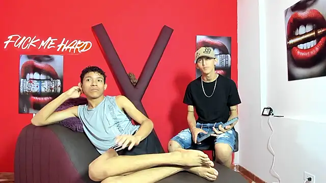 BEAUTY BOYS1 online show from February 25, 7:34 pm