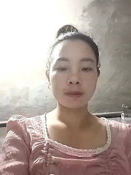 Snapshot of milo123-xx chatting on September 13, 1:33 pm milo123-xx online show from September 13, 1:33 pm