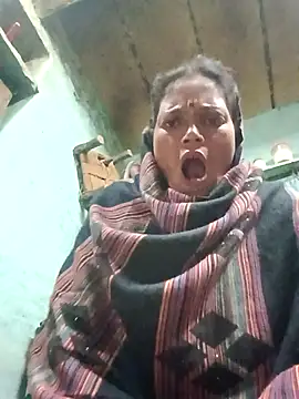 Snapshot of Dikchahot chatting on December 13, 8:25 pm Dikchahot online show from December 13, 8:25 pm