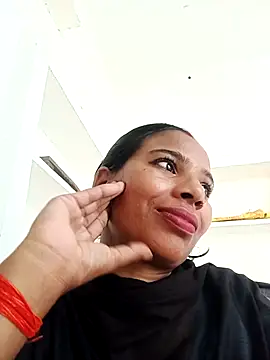 Rubi sarma online show from September 28, 11:37 am