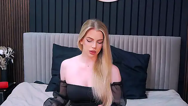 MilanaCeleste online show from November 24, 1:05 am