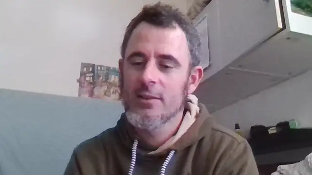 Snapshot of whatYwantMorrre chatting on December 1, 11:04 am whatYwantMorrre online show from December 1, 11:04 am