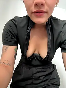 Snapshot of Rouse_contreras_2841 chatting on November 25, 2:28 pm Rouse contreras 2841 online show from November 25, 2:28 pm