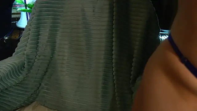 AnitaVon online show from February 14, 4:09 am