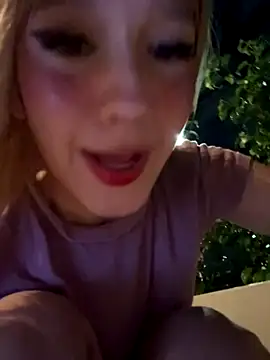 Snapshot of SweetBunnyGF chatting on October 29, 11:39 pm SweetBunnyGF online show from October 29, 11:39 pm