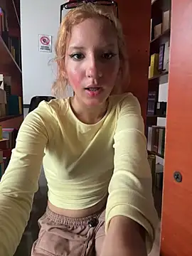 SweetBunnyGF online show from April 3, 9:57 pm