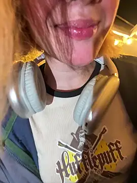 SweetBunnyGF online show from May 25, 1:00 am