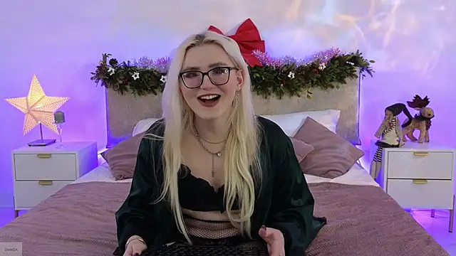 Jules night online show from January 15, 9:18 pm