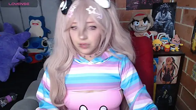  alexa19pretty  online show from March 27, 6:29 pm