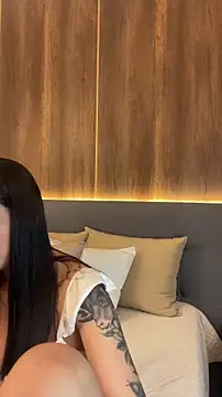 Snapshot of AliceRitter chatting on November 6, 6:31 pm AliceRitter online show from November 6, 6:31 pm