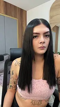 Snapshot of AliceRitter chatting on February 12, 11:00 pm AliceRitter online show from February 12, 11:00 pm