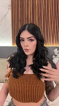 Snapshot of AliceRitter chatting on February 28, 8:10 pm AliceRitter online show from February 28, 8:10 pm