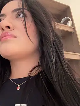 Lu090  online show from September 23, 4:10 pm