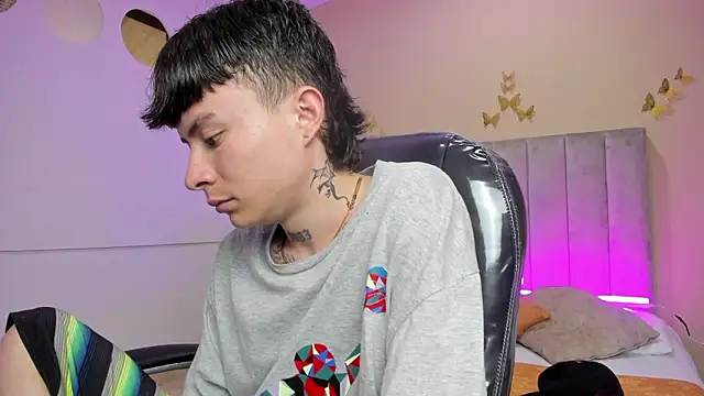 Nascary Fox online show from February 11, 7:30 pm