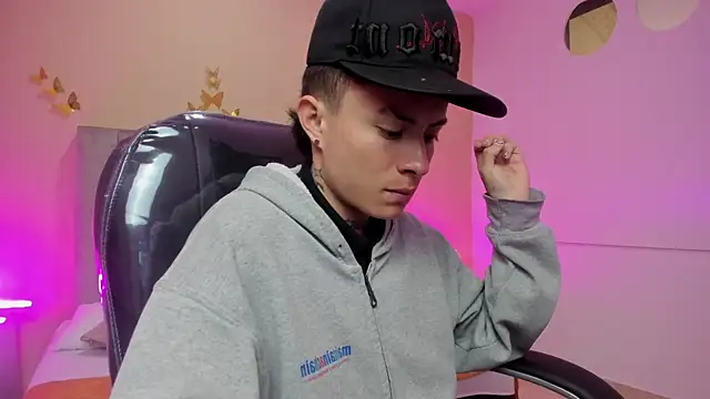 Nascary Fox online show from March 25, 12:55 pm