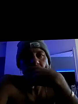 Snapshot of SidingNowness chatting on September 16, 1:17 am SidingNowness online show from September 16, 1:17 am