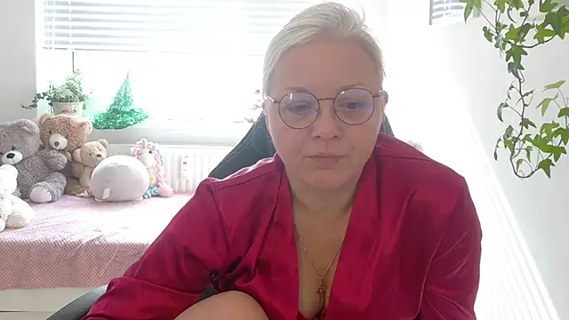 Linsy Kim online show from February 12, 11:49 am