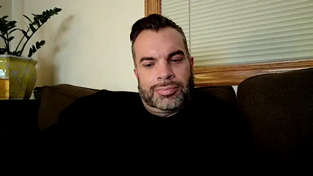 Snapshot of Ty_lerDavid chatting on December 15, 6:39 am Ty lerDavid online show from December 15, 6:39 am