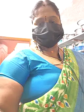 Snapshot of bakyasree143 chatting on November 10, 2:32 am bakyasree143 online show from November 10, 2:32 am